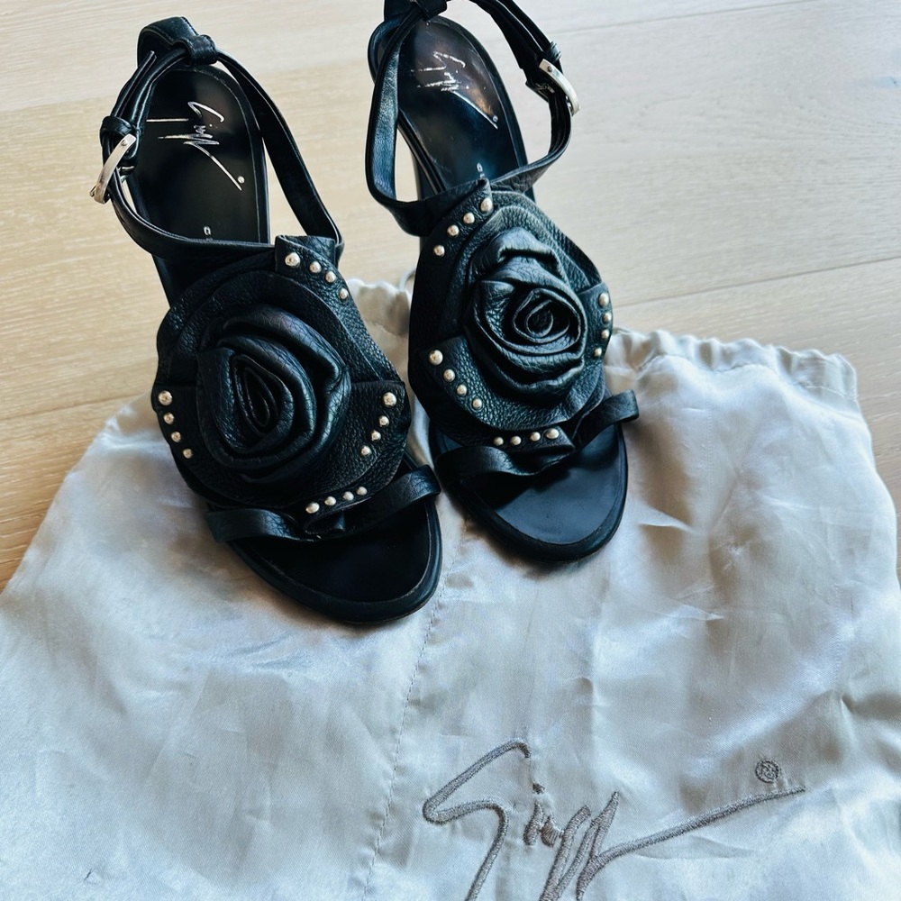 Guiseppe Zanote stilletos, size 36, black leather, studs, rosette detail.